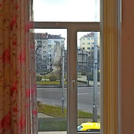 Апартамент Inb Iconic Spot